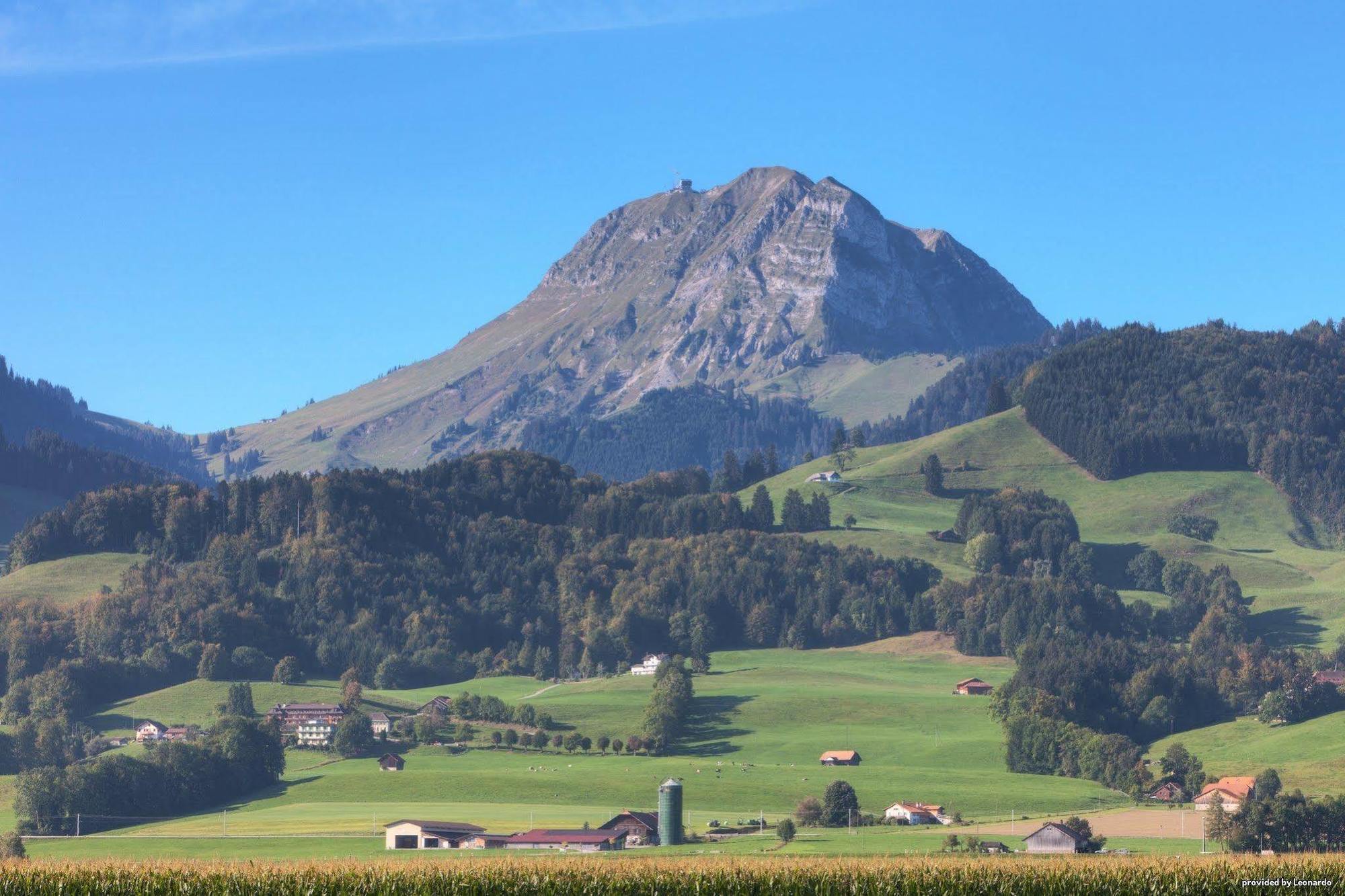 Hotel Rallye & Entrees Aux Bains De La Gruyere Bulle Exteriör bild